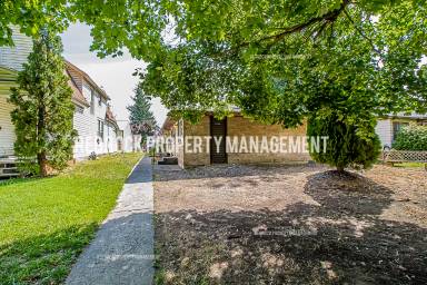 Main picture of 2420 E Diamond Ave