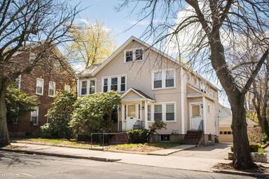 Main picture of 226 Washington St