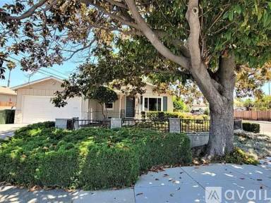 Main picture of 1891 Bowers Ave