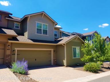 Main picture of 3209 S Sonoma St