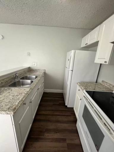 Main picture of 721 W Tiffany Dr