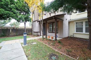Main picture of 805 Omaha Ct