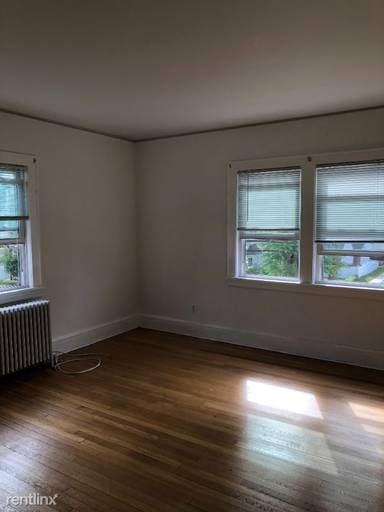 Main picture of 377 Midland Ave