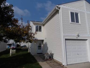 Main picture of 407 Meadow Green Ln