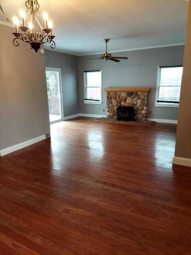 Main picture of 5904 Grand Ave