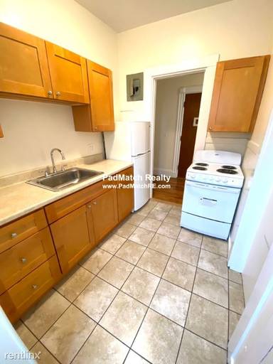 Main picture of 504 Beacon St