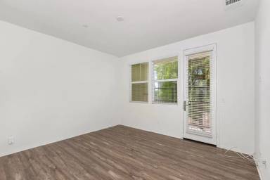 Main picture of 519 Sandpiper Way
