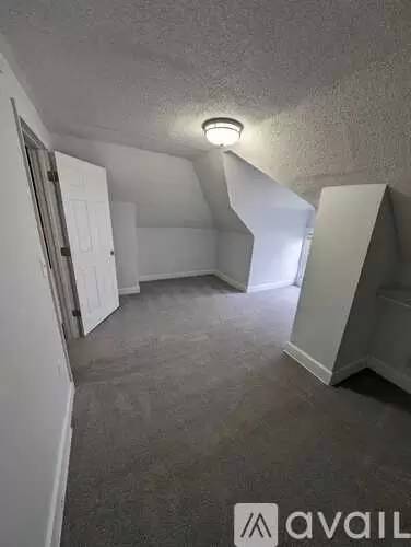 Main picture of 384 S 22nd St