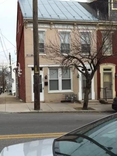 Main picture of 307 N Newberry St