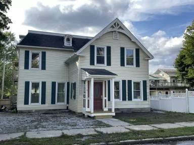 Main picture of 2 Nickwackett St