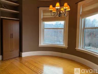 Main picture of 386 Commonwealth Ave