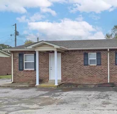 Main picture of 404 Thompsonville Ln