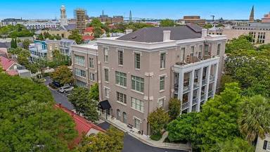 Main picture of 67 Legare St