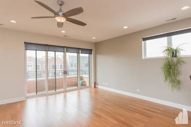 Main picture of 2248 W Irving Park Rd