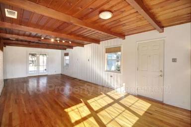 Main picture of 3107 Del Paso Blvd