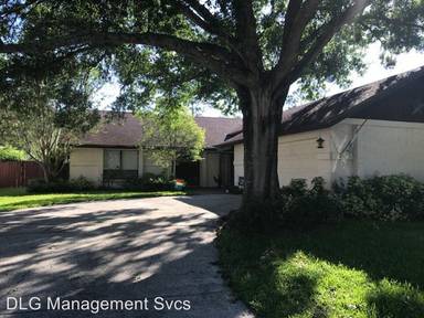 Main picture of 13614 Clubside Dr