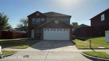 Main picture of 1208 Nutting St