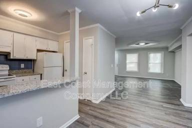 Main picture of 1909 Brunt St