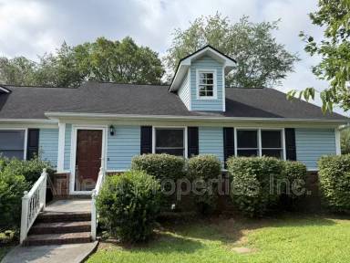 Main picture of 117 Rowe Ln