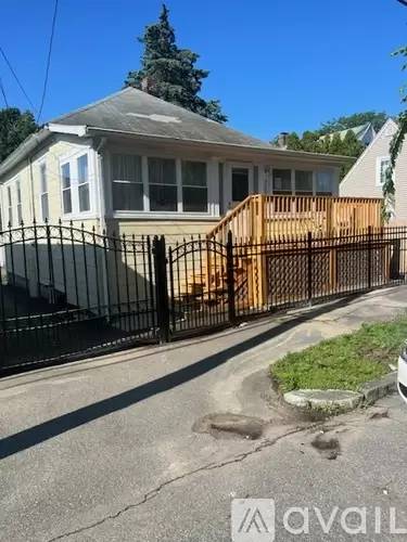Main picture of 361 Billings Rd