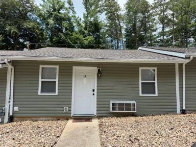 Main picture of 402 Mount Bethel Rd