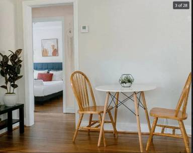 Main picture of 409 W Kingston Ave