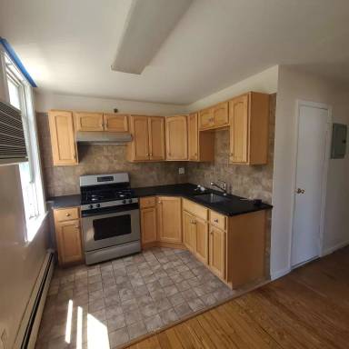 Main picture of 42 Parsons St