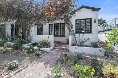 Main picture of 2131 Micheltorena St