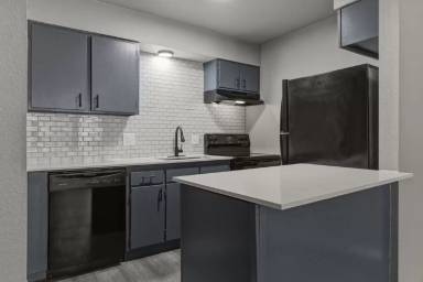 Main picture of 5542 S Walker Ave