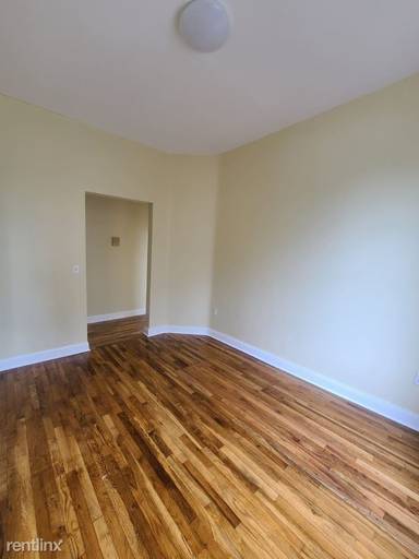 Main picture of 19 E Gun Hill Rd