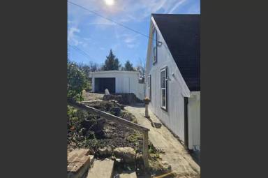 Main picture of 8008 Cliff Dr