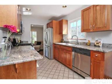 Main picture of 1045 Everglades Dr