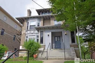 Main picture of 3041 Clifton Ave