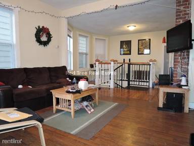 Main picture of 72 Hillside St