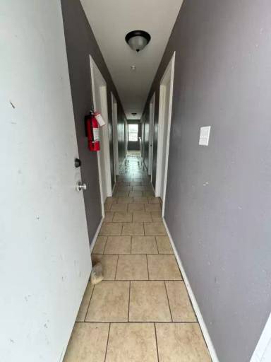 Main picture of 618 S F St