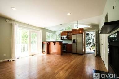 Main picture of 2134 N Beverly Glen Blvd
