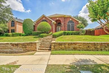Main picture of 8936 Mount Rainier Dr