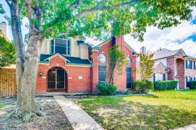 Main picture of 2902 Lois Ln