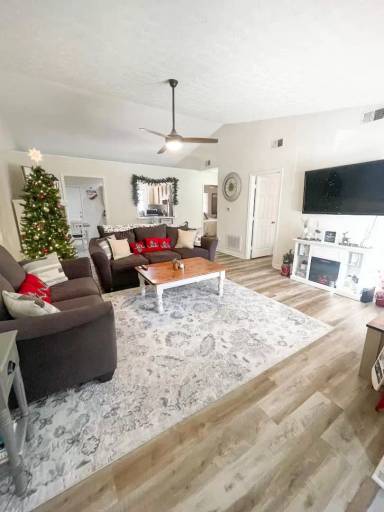 Main picture of 24279 Old Hollywood Rd