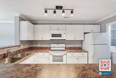 Main picture of Estate At Westbury