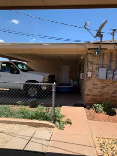 Main picture of 4825 S 6th St