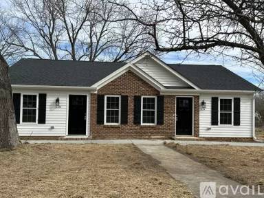 Main picture of 112 W College St