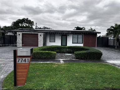 Main picture of 7741 NW 31st St