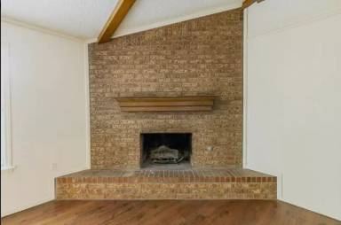Main picture of 6604 Elmwood Ave