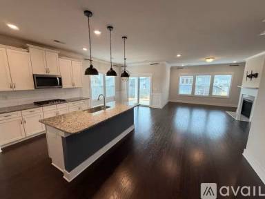 Main picture of 178 Redcroft Dr