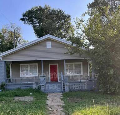 Main picture of 1651 Waco Ave SW
