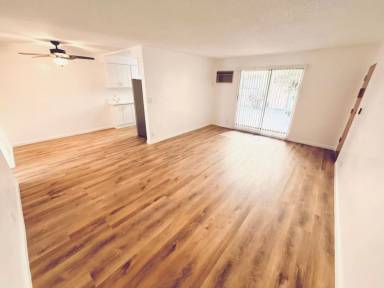 Main picture of 1211 N Ogden Dr