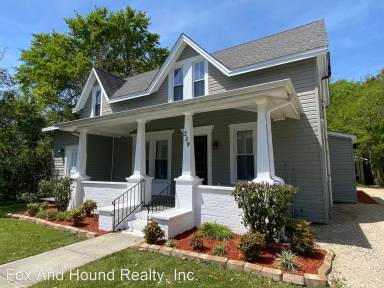 Main picture of 229 York St NE