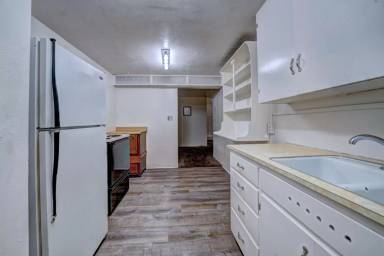 Main picture of 828 Grand Ave