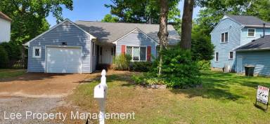 Main picture of 912 Tabb Lakes Dr
